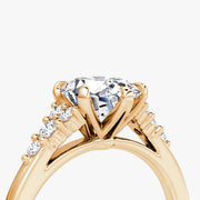 Oval Cut - Plain Band - Cluster Ring - 14 K Gold
